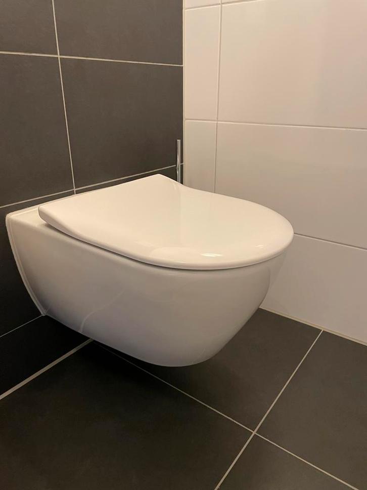 Villeroy en Boch subway 2.0, Doe-het-zelf en Verbouw, Sanitair, Zo goed als nieuw, Toilet, Steen, Ophalen