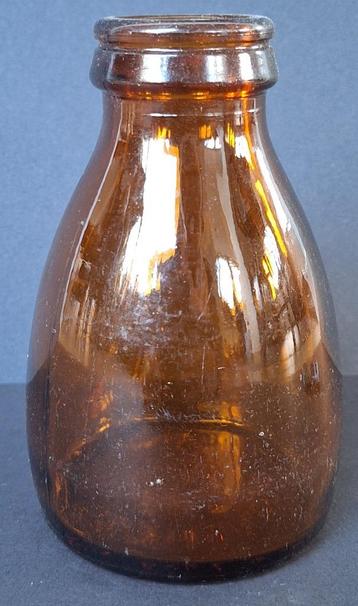 Oud bruin flesje - Melkflesje? - Bodemvondst - Adv S 446 beschikbaar voor biedingen