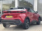 Toyota C-HR Hybrid 140 Executive Bi-Tone | Heads Up Display, Stof, Euro 6, 4 cilinders, Adaptive Cruise Control