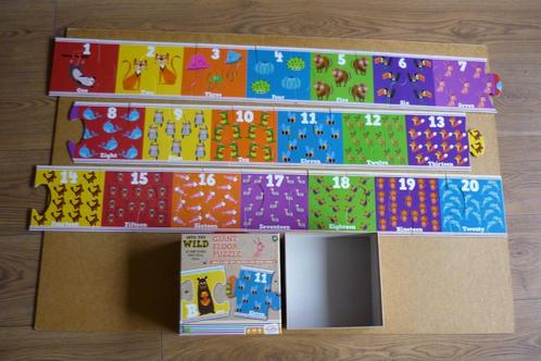 Shuffle Giant Vloerpuzzel '' INTO THE WILD '' 26 kaarten., Hobby en Vrije tijd, Denksport en Puzzels, Zo goed als nieuw, Legpuzzel