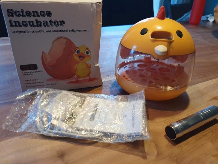 Broedmachine mini in kipvorm NIEUW!, Boeken, Dieren en Huisdieren, Nieuw, Pluimvee, Ophalen of Verzenden