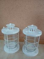 Set van 2 witte lantaarns, kaarsenhouders, 25 tot 50 cm, Wit, Ophalen of Verzenden, Zo goed als nieuw