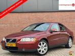 Volvo S60 2.4 AUTOMAAT | NL-AUTO! | NAVI | LEDER | TREKHAAK!, Beige, S60, Navigatiesysteem, Bedrijf