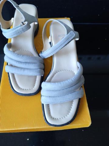 ECCO OPEN SCHOENEN beschikbaar voor biedingen
