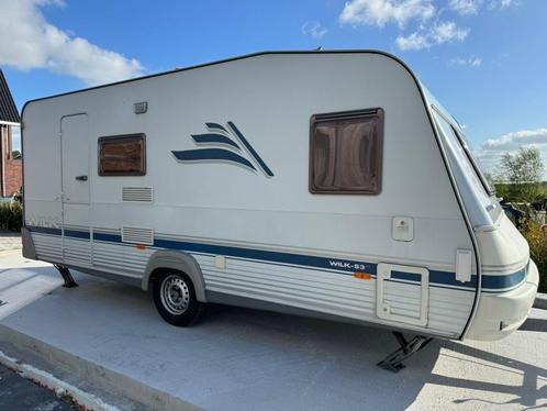 Wilk caravan met stapelbed, Caravans en Kamperen, Caravans, Particulier, tot en met 5, 1000 - 1250 kg, Treinzit, Wilk, Frans bed