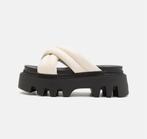 Buffalo slippers, Ophalen of Verzenden, Zo goed als nieuw