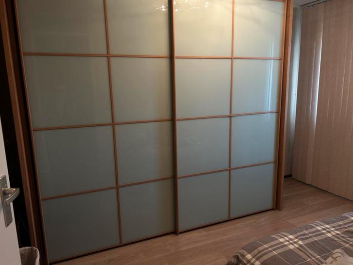 Zeer luxe zweefdeurkast glasdeuren, Huis en Inrichting, Kasten | Kledingkasten, Zo goed als nieuw, 200 cm of meer, 50 tot 75 cm