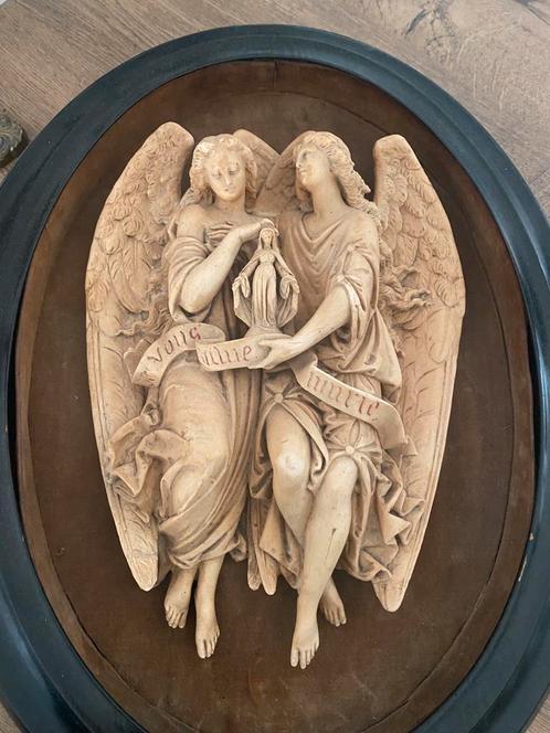 GEZOCHT: Meerschuim Engelen Plaque Plakkaat Medaillon Lijst, Antiek en Kunst, Antiek | Religie, Ophalen of Verzenden