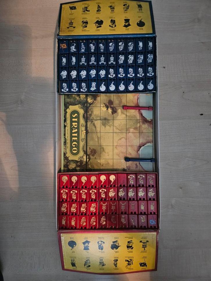 Stratego Houten Uitvoering - Vintage, Hobby en Vrije tijd, Gezelschapsspellen | Bordspellen, Gebruikt, Een of twee spelers, Ophalen of Verzenden