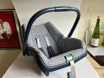 Maxi cosi GRATIS AFHALEN beschikbaar voor biedingen