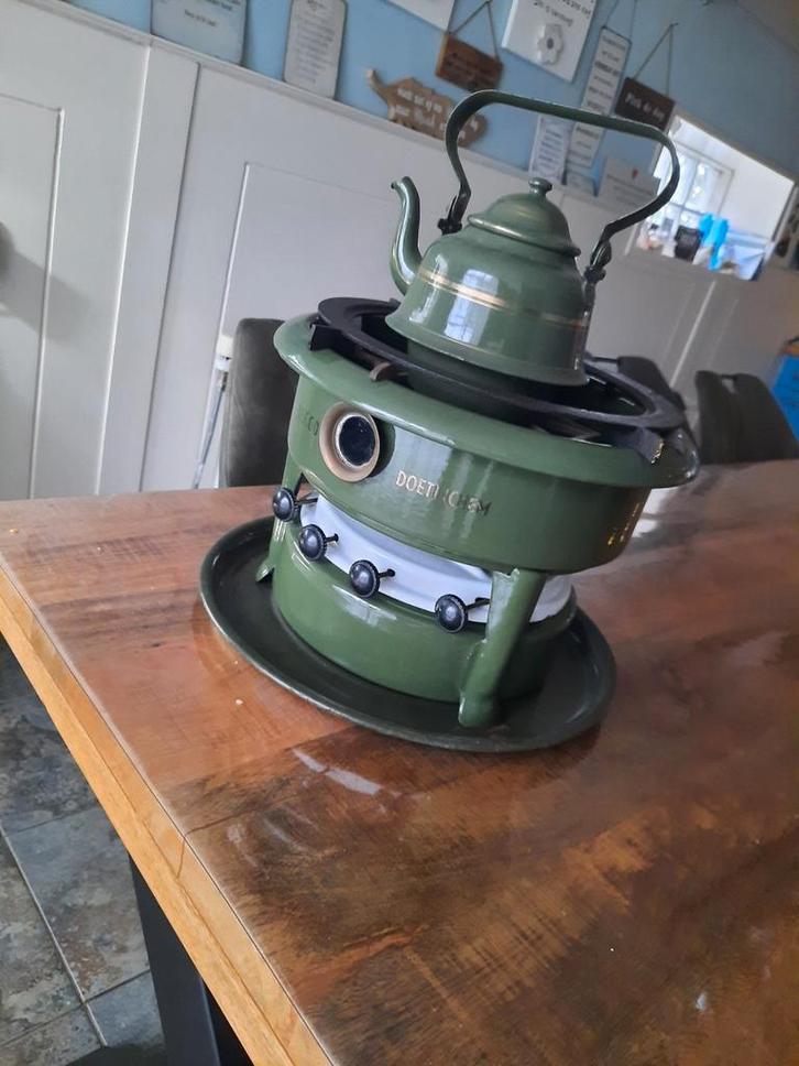 4 pits donkergroen Beccon Doetinchem met onderbord en ketel, Antiek en Kunst, Antiek | Emaille, Ophalen of Verzenden