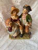 Verzamelobject Vintage Porseleinen Beeldje 13x13cm., Antiek en Kunst, Antiek | Keramiek en Aardewerk, Ophalen of Verzenden