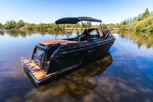 Zeer luxe en ruimte Tender. Direct varen, Watersport en Boten, Sloepen, Nieuw, 10 tot 30 pk, 3 tot 6 meter, Buitenboordmotor, Benzine