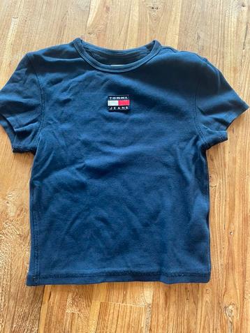 Verschillende merk T-shirts maat xs-s beschikbaar voor biedingen