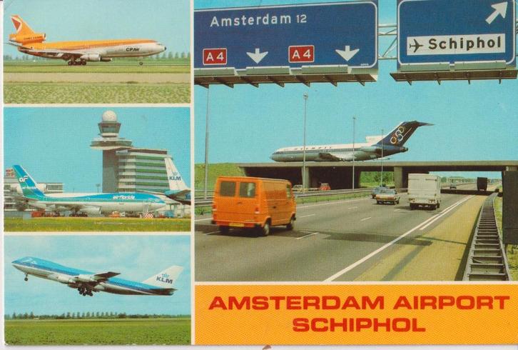 Amsterdam Schiphol met auto's en vliegtuigen, Verzamelen, Ansichtkaarten | Nederland, Gelopen, Noord-Holland, 1960 tot 1980, Ophalen of Verzenden