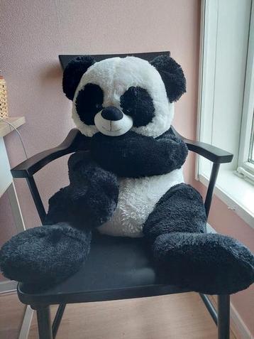 Extra grote pandabeer  beschikbaar voor biedingen