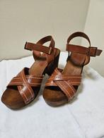 Esprit sandalen met plateauzool maat 40, Sandalen of Muiltjes, Ophalen of Verzenden, Bruin, Zo goed als nieuw