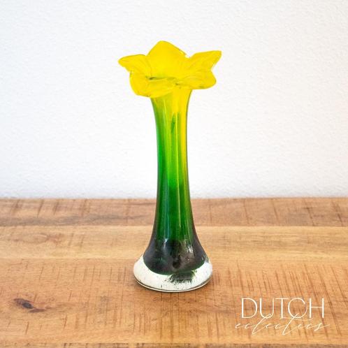 Glazen Vaasje in de Vorm van een Narcis, Huis en Inrichting, Woonaccessoires | Vazen, Zo goed als nieuw, Groen, Minder dan 50 cm