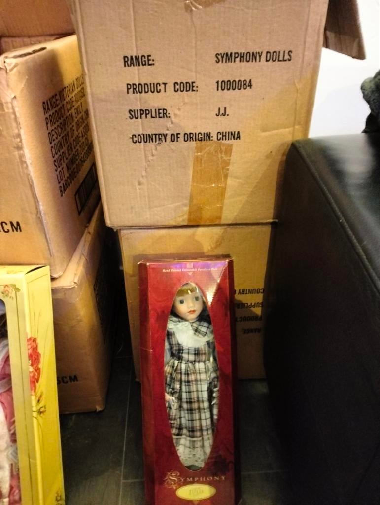 Partij porselein poppen, Ophalen