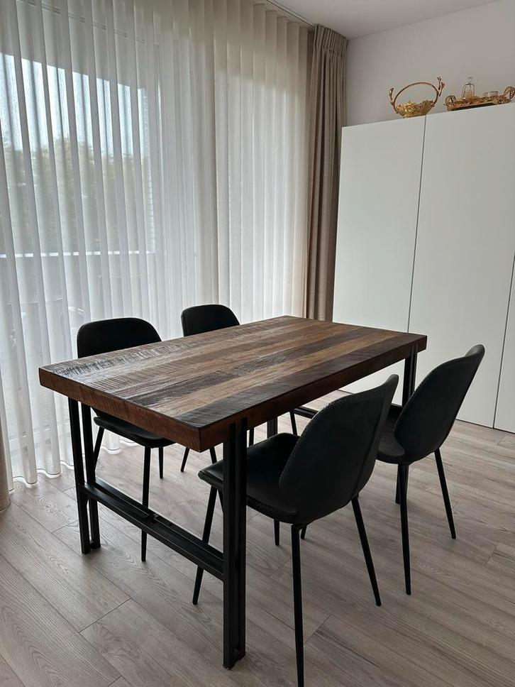 Eettafelset DTP Home met 4 Byboo Seashell stoelen, Huis en Inrichting, Tafels | Eettafels, Zo goed als nieuw, 50 tot 100 cm, 100 tot 150 cm