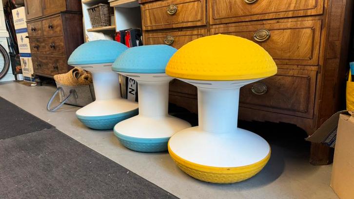 Humanscale Ballo Stool – Ergonomische Zitkruk – 3 stuks, Huis en Inrichting, Bureaustoelen, Blauw, Ophalen