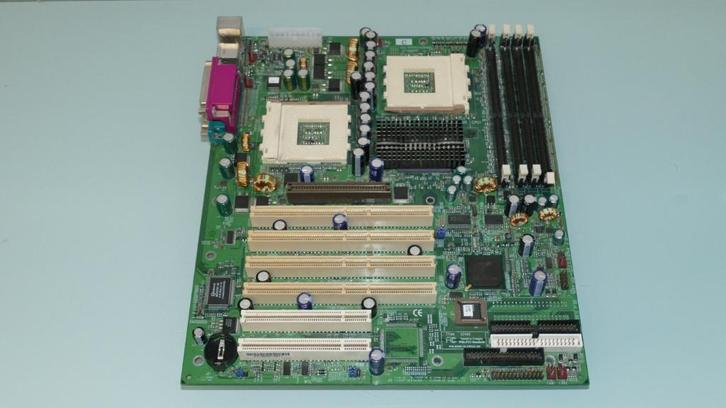 Tyan | S2460 | Dual AMD Athlon | Socket 462 | XP | Tiger MP, Computers en Software, Vintage Computers, Ophalen of Verzenden