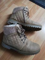 Gevoerde veterschoenen, 38, gebruikt, Gedragen, Beige, Ophalen of Verzenden