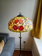 Tiffany Stijl Staande Lamp met Tulpenmotief, Huis en Inrichting, Ophalen, Gebruikt, 150 tot 200 cm, Tiffany