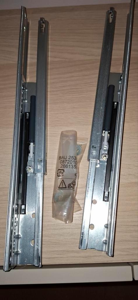 Ikea Besta Laderails Zachtsluitend - 12 Sets ZGAN, Doe-het-zelf en Verbouw, Hang- en Sluitwerk, Zo goed als nieuw, Overige typen