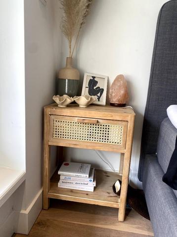 Nightstand - Wood / Rattan beschikbaar voor biedingen