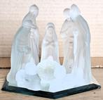 Glazen kerstgroep 8 kerstfiguren van gesatineerd glas, Diversen, Kerst, Ophalen of Verzenden, Zo goed als nieuw