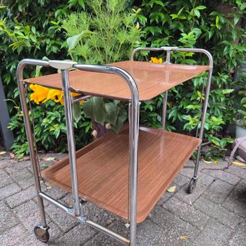 Vintage serveerwagen, trolley  beschikbaar voor biedingen