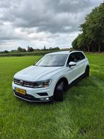 Volkswagen Tiguan 1.4 TSI 92KW 2017 Wit, Auto's, Voorwielaandrijving, 125 pk, 74 €/maand, Zwart
