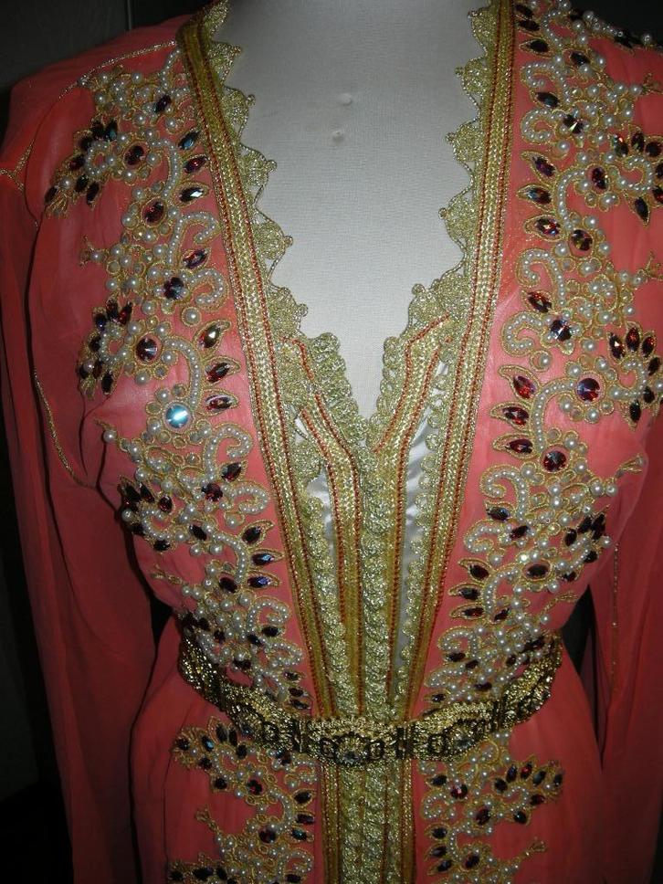 schitterende handgemaakte marokkaanse jurk/takchita, Kleding | Dames, Jurken, Zo goed als nieuw, Maat 42/44 (L), Overige kleuren