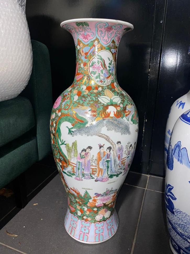 Grote Chinese Famille Verte vaas – draak & hofscène, Antiek en Kunst, Antiek | Vazen, Ophalen