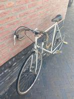 Vintage Peugeot racefiets, Ophalen