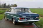 Mercedes-Benz 200-serie 200 W110 Heckflosse - Original Dutch, Auto's, Oldtimers, Automaat, Achterwielaandrijving, 95 pk, Blauw