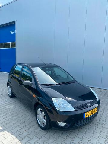 Ford Fiësta 1.4 16V 5DR 2003 Zwart beschikbaar voor biedingen