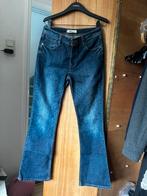 Vintage Levi’s flared jeans, Ophalen of Verzenden, Gedragen, Blauw, W28 - W29 (confectie 36)