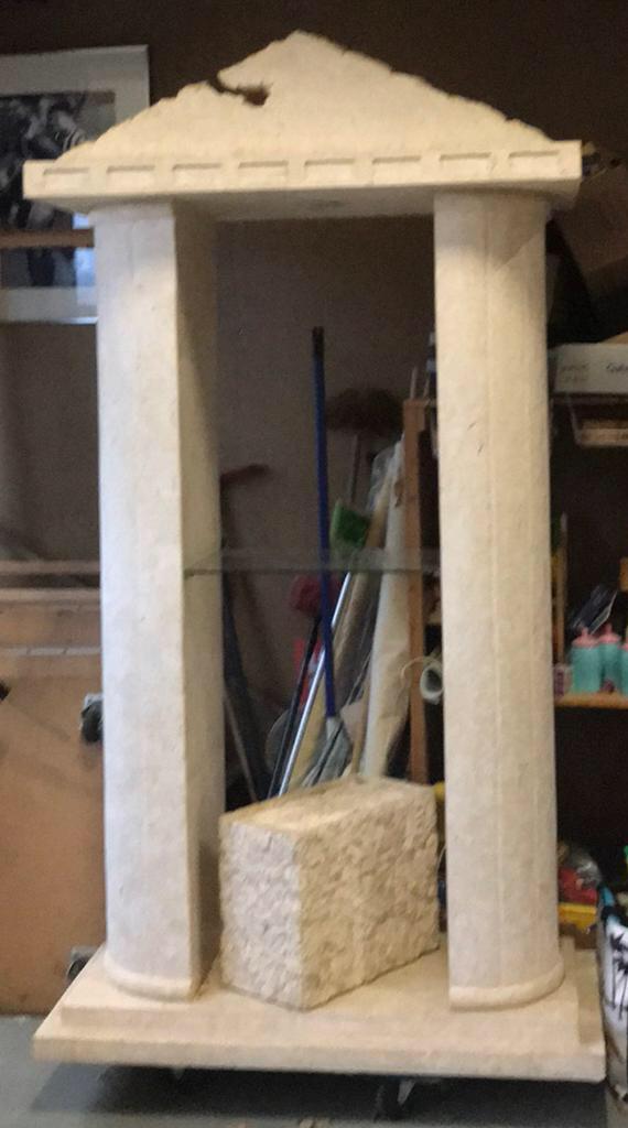 Monumentale vitrine met verlichting / ideaal Romeinse tuin, Antiek en Kunst, Curiosa en Brocante, Ophalen