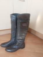 Donkergrijze hoge laarzen van Tamaris, Kleding | Dames, Schoenen, Ophalen of Verzenden, Zo goed als nieuw, Grijs, Hoge laarzen