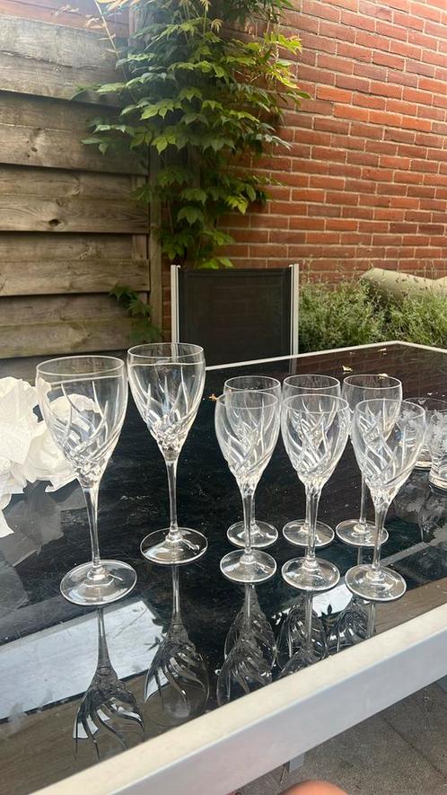 6 kleine/2 grote wijnglazen (kristal?), Verzamelen, Glas en Borrelglaasjes, Zo goed als nieuw, Overige typen, Ophalen of Verzenden