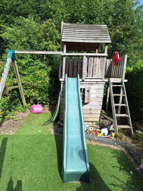 ruim speelhuis met schommel en accessoires, Kinderen en Baby's, Speelgoed | Buiten | Speeltoestellen, Gebruikt, Glijbaan, Schommel