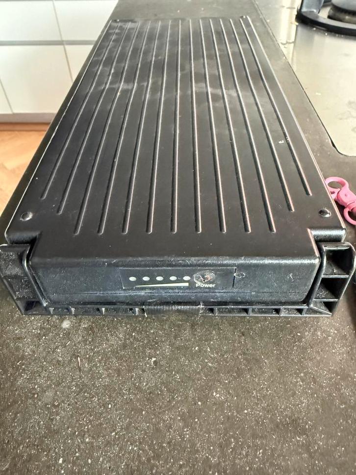 Fiets accu (defect) voor Sparta Batavus met oplader, Fietsen en Brommers, Fietsaccessoires | Fietsaccu's, Gebruikt, Ophalen of Verzenden