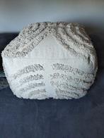 Hele mooie poef doorsnede 50 . hoogte 40, Huis en Inrichting, Ophalen of Verzenden, Zo goed als nieuw