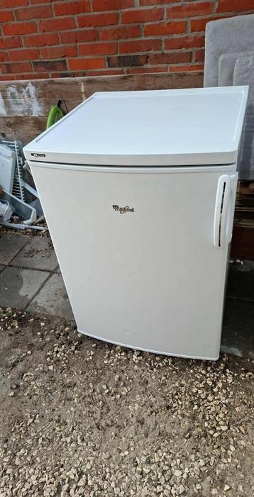*Whirlpool koelkast + *Vriezer Tafel model energy klasse A+* beschikbaar voor biedingen