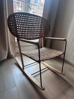 Rotan schommelstoel, Huis en Inrichting, Stoelen, Ophalen, Zo goed als nieuw, Bruin, Eén