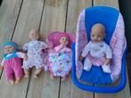 4 poppen + maxi-cosi + draagzak, Kinderen en Baby's, Speelgoed | Poppen, Ophalen, Zo goed als nieuw, Babypop