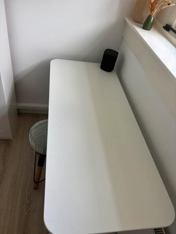 Bureau wit Bekant Ikea met verstelbare poten - afbeelding 2