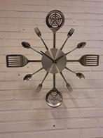 Unieke Wandklok van Keukengerei, Ophalen, Zo goed als nieuw, Analoog, Wandklok